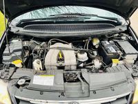Second-hand Chrysler Grand Voyager 147 CP (108 kW) 2005 Negru Monovolum