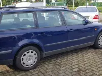 Gebraucht VW Passat Comfortline 101 PS (74 kW) 1997 Blau Kombi