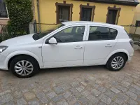 Gebraucht Opel Astra 115 PS (84 kW) 2012 Weiß Kleinwagen