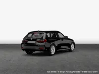 Gebraucht BMW 318 Performance 156 PS (114 kW) 2024 Saphirschwarz metallic Kombi