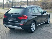 Gebraucht BMW X1 Performance 177 PS (130 kW) 2011 Schwarz SUV