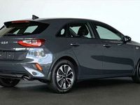 Neu Kia Ceed 140 PS (102 kW) 2025 Grau Kleinwagen