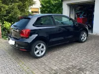 Gebraucht VW Polo 75 PS (55 kW) 2014 Schwarz Kleinwagen