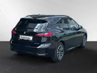 Gebraucht BMW 220 Active Tourer M Sport 163 PS (119 kW) 2025 Black sapphire Van / Kleinbus