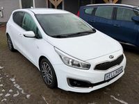 Gebraucht Kia Ceed DREAM-TEAM Edition 99 PS (72 kW) 2018 Weiß Kleinwagen