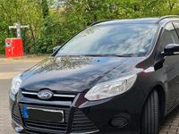 Usata Ford Focus 105 CV (77 kW) 2013 Nero Station wagon