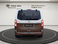 Gebraucht Toyota Proace Verso Basis 177 PS (130 kW) 2018 Weiß Kombi
