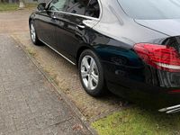 Gebraucht Mercedes E220 194 PS (142 kW) 2018 Schwarz Limousine