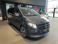 Gebraucht Mercedes V220 Style 163 PS (119 kW) 2026 Grau Van / Kleinbus