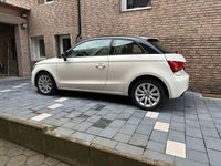 gebraucht Audi A1 weiß top Zustand, viel investiert