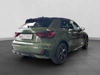 Neu Audi A1 Sportback S-Line 150 PS (110 kW) 2025 Distriktgrün metallic Kleinwagen