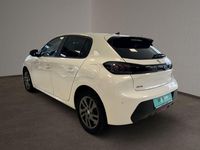 Gebraucht Peugeot 208 Active 101 PS (74 kW) 2021 Weiß Kleinwagen