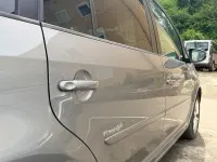 Gebraucht VW Touran 140 PS (102 kW) 2010 Grau Van / Kleinbus