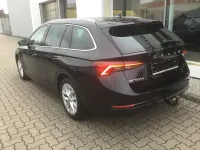 Gebraucht Skoda Octavia Style 150 PS (110 kW) 2024 Schwarzmagicperleffekt Kombi
