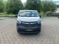 Second-hand Opel Vivaro 120 CP (88 kW) 2017 Alb Monovolum