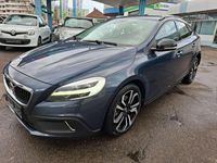 Gebraucht Volvo V40 Plus 152 PS (111 kW) 2017 Denim blue / metallic SUV