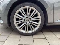 gebraucht Skoda Superb Combi TDI DSG Style LED+Navi+AHK+ACC+19"