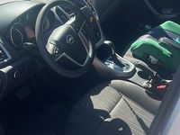 Second-hand Opel Astra 116 CP (85 kW) 2011 Argintiu Hatchback