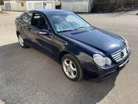 Gebraucht Mercedes C200 163 PS (119 kW) 2002 Blau Coupé