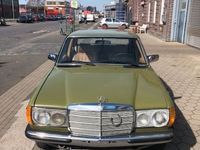 Gebraucht Mercedes 200 60 PS (44 kW) 1981 Grün Limousine