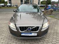 Gebraucht Volvo V70 Momentum 231 PS (169 kW) 2009 Grau Kombi