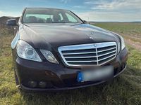 Gebraucht Mercedes E200 184 PS (135 kW) 2010 Braun Limousine