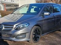 Gebraucht Mercedes B200 Urban 140 PS (102 kW) 2018 Mountaingrau Van / Kleinbus
