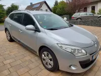 Gebraucht Renault Mégane Dynamique 106 PS (77 kW) 2011 Silber Limousine