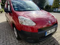 Gebraucht Peugeot Partner 90 PS (66 kW) 2014 Rot