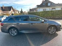 Gebraucht Toyota Avensis Sport 143 PS (105 kW) 2017 Grau Kombi