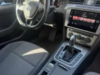 Gebraucht VW Passat 150 PS (110 kW) 2018 Braun Kombi