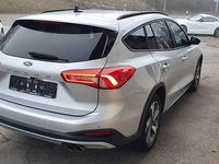 Gebraucht Ford Focus Active X 150 PS (110 kW) 2022 Silber Limousine