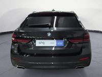 Gebraucht BMW 540 Performance 333 PS (244 kW) 2022 Grau Kombi