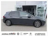 Gebraucht VW Golf VIII Active 131 PS (96 kW) 2023 Uranograu Limousine