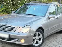 Gebraucht Mercedes C220 186 PS (136 kW) 2005 Gold Kombi