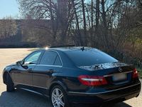 Gebraucht Mercedes E350 Elegance 231 PS (169 kW) 2010 Blau Limousine
