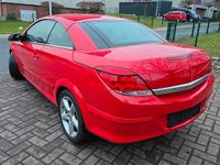 Gebraucht Opel Astra Cabriolet 105 PS (77 kW) 2006 Rot Cabrio