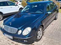 Gebraucht Mercedes E240 177 PS (130 kW) 2003 Blau Limousine