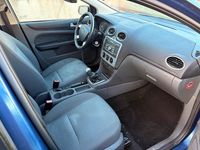 Second-hand Ford Focus Fun X 101 CP (74 kW) 2007 Albastru Break