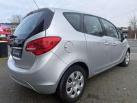 Gebraucht Opel Meriva Selection 101 PS (74 kW) 2012 Silber Van / Kleinbus