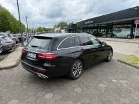 Second-hand Mercedes E300 Avantgarde 306 CP (225 kW) 2023 Negru Berlinǎ