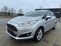 Gebraucht Ford Fiesta Titanium 101 PS (74 kW) 2014 Silber Kleinwagen