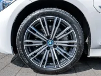 Gebraucht BMW 330 M Sport 184 PS (135 kW) 2022 Weiß Limousine