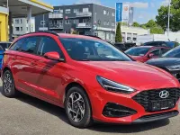 Gebraucht Hyundai i30 140 PS (102 kW) 2025 Rot Limousine