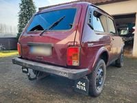 Gebraucht Lada niva 83 PS (61 kW) 2012 SUV
