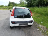 Gebraucht Peugeot 107 68 PS (50 kW) 2010 Weiß Kleinwagen