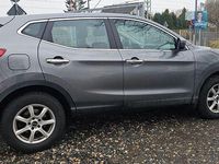 Gebraucht Nissan Qashqai 116 PS (85 kW) 2015 Grau SUV