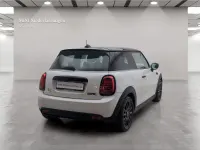 Gebraucht Mini Cooper SE 135 kW (184 PS) 2023 Weiß Kleinwagen