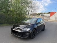 Second-hand VW Golf VII LOUNGE 125 CP (91 kW) 2014 Negru Break