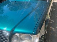 Gebraucht Mercedes E200 136 PS (100 kW) 1995 Grün Cabrio